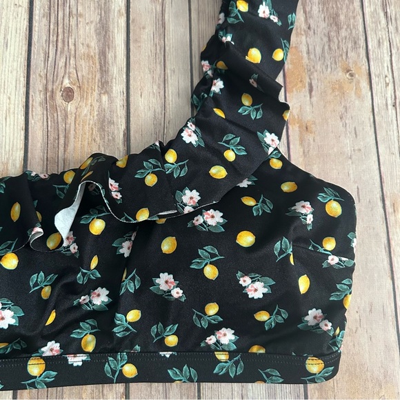 Victoria’s Secret Ruffled One Shoulder Lemon Bikini Top - Picture 3 of 8